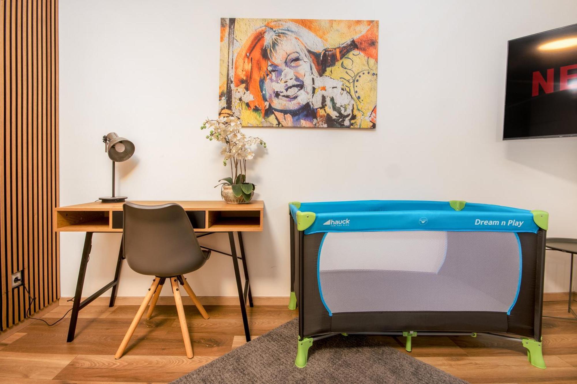 Lendkanal - City - Netflix - Waschmaschine - Kaffeevollautomat - 8 Pax - 4 Schlafzimmer Клагенфурте Экстерьер фото